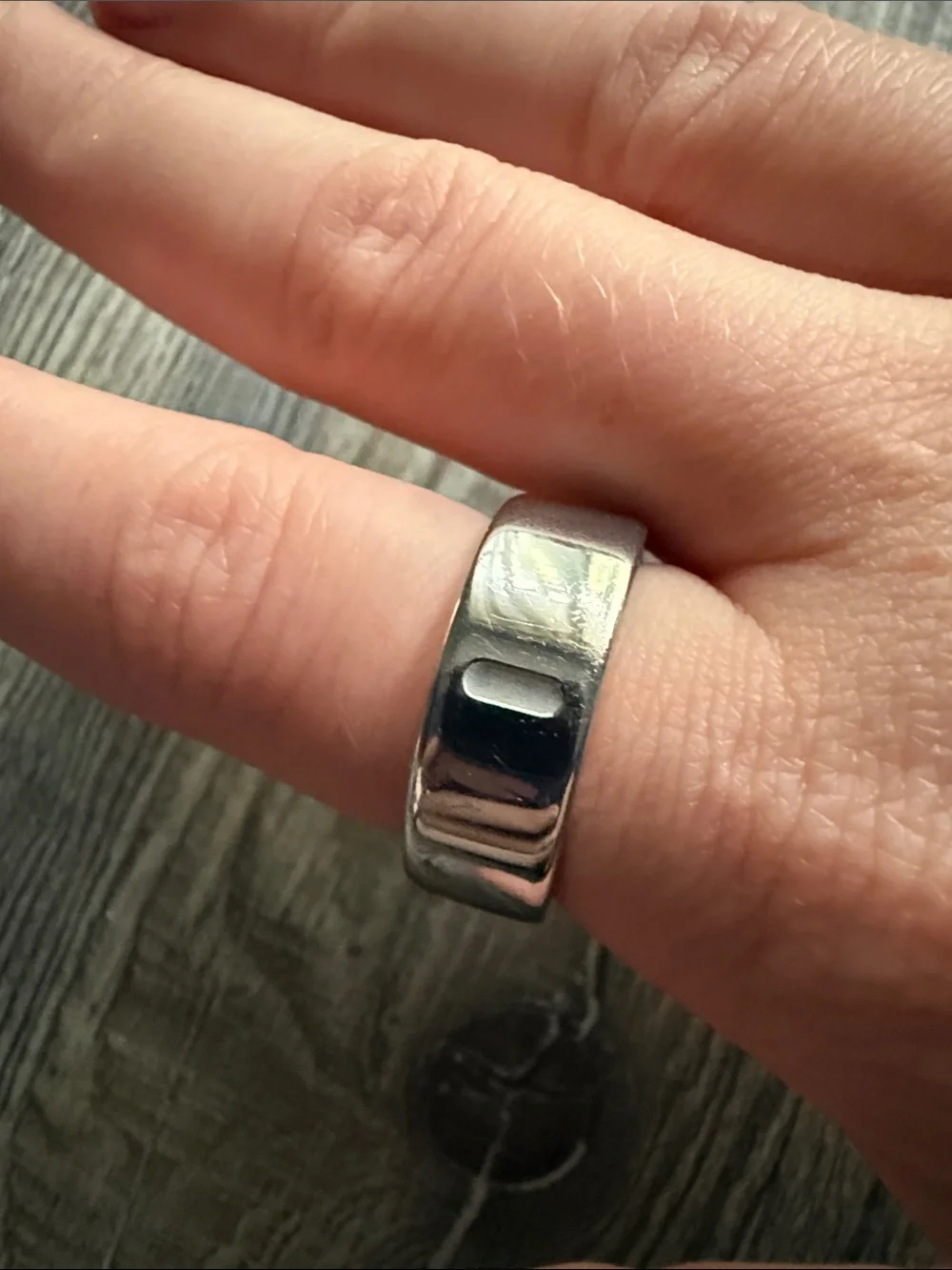 Oura Ring 4 Silver - Size 8 plus 10 pack silicone ring covers